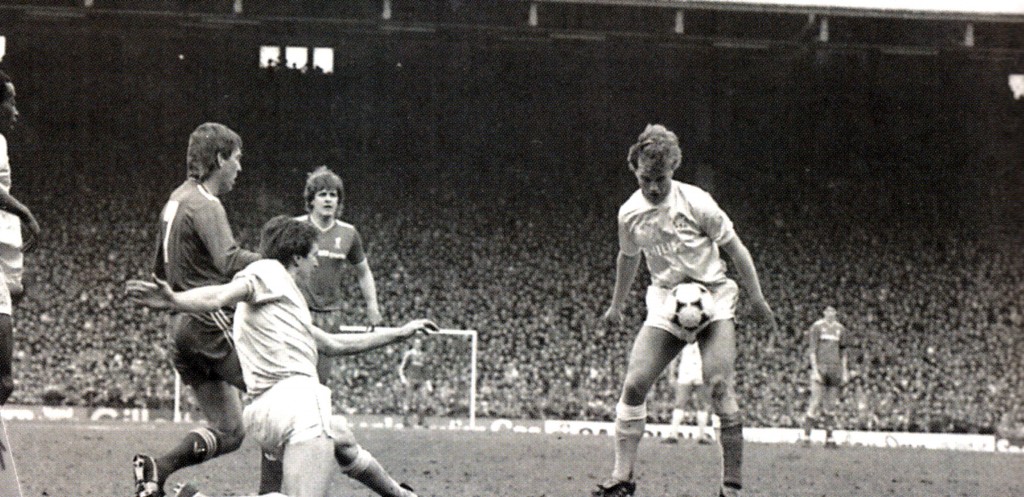 liverpool away 1985 to 86 action2