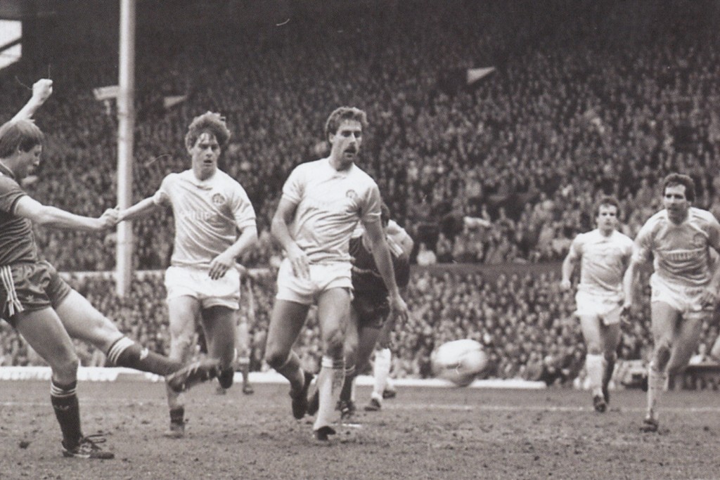 liverpool away 1985 to 86 action4