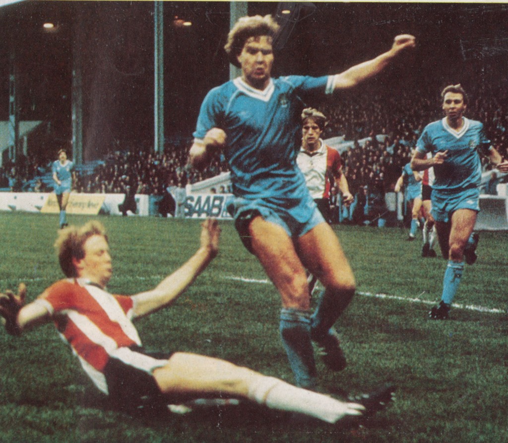 southampton home 1982 to 83 action7