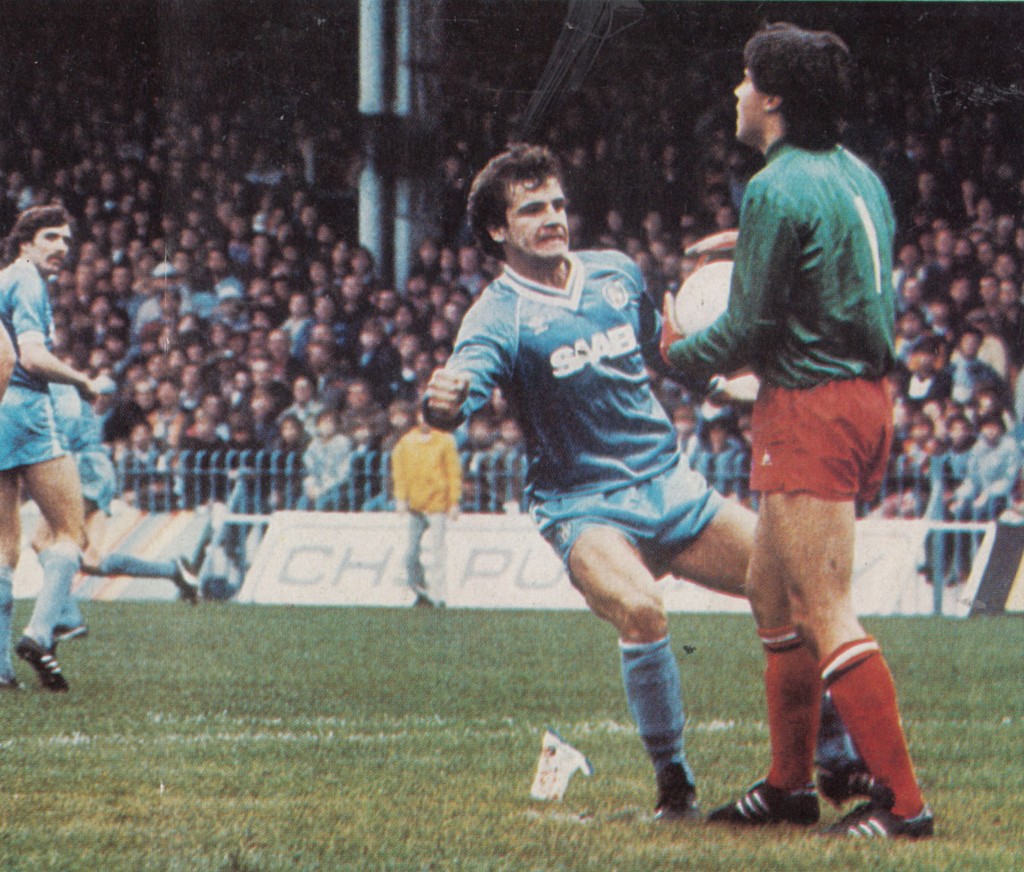 sunderland home 1982 to 83 action7