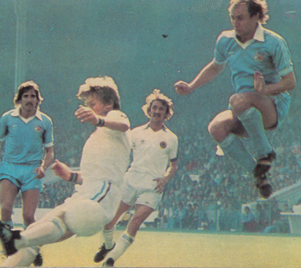 aston villa home 1980 to 81 action12