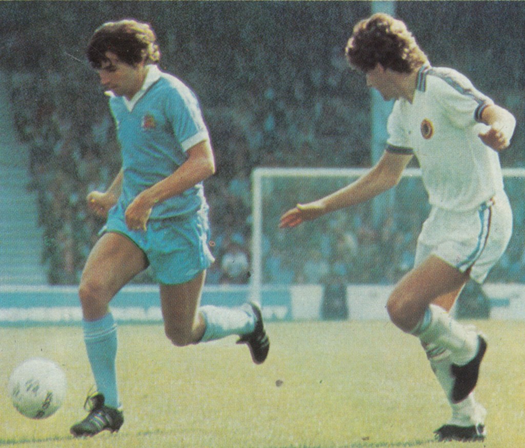 aston villa home 1980 to 81 action13