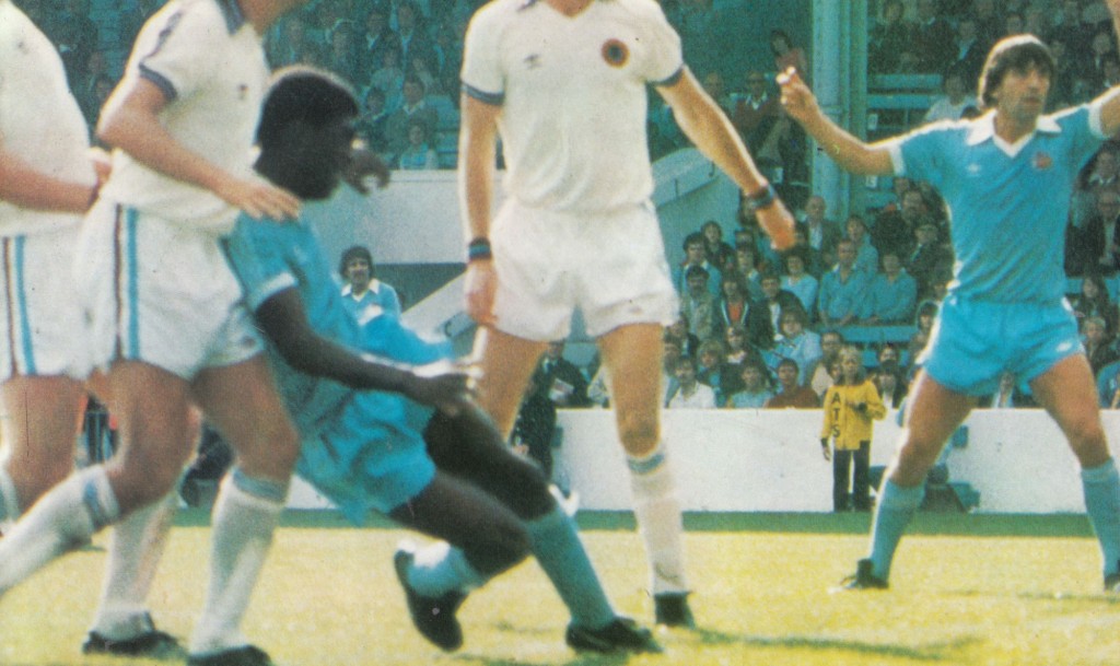 aston villa home 1980 to 81 action14