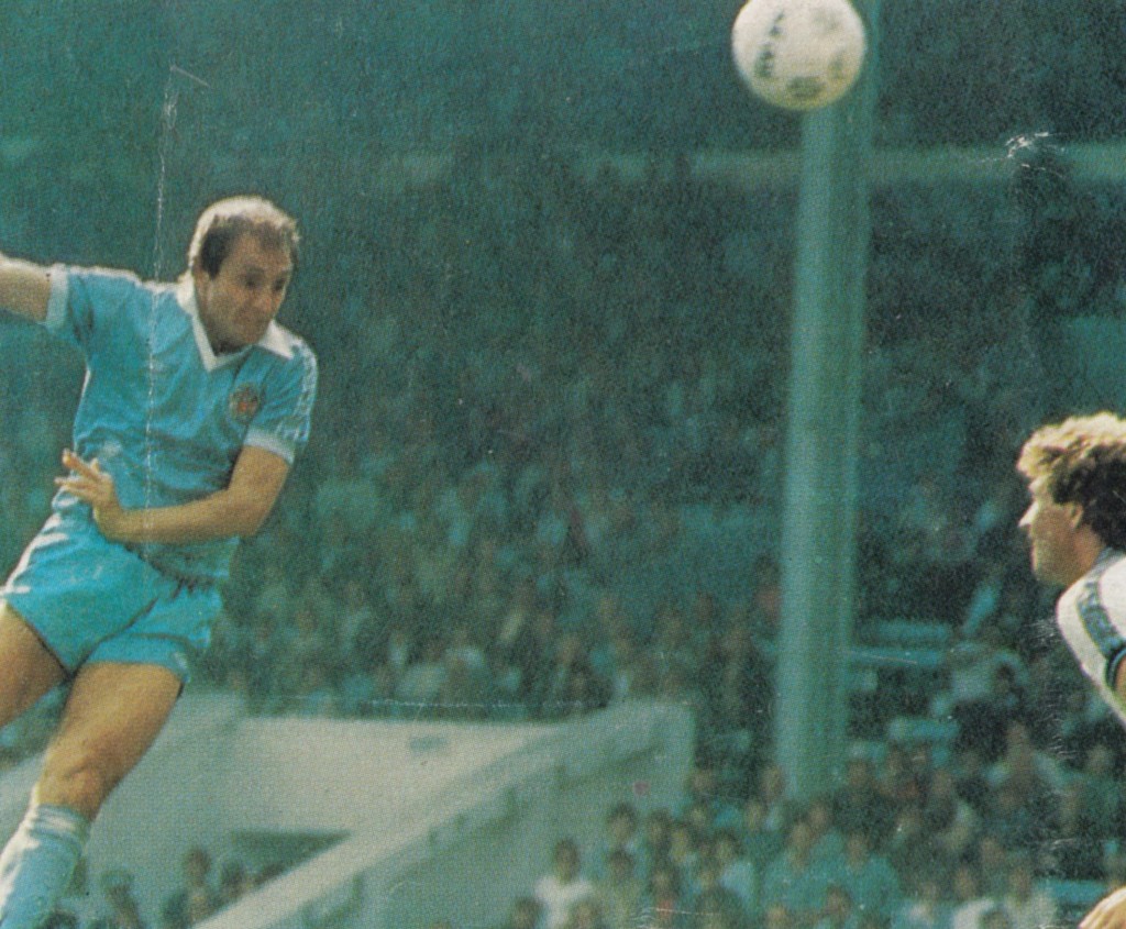 aston villa home 1980 to 81 action15