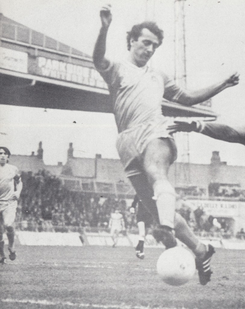 aston villa home 1981 to 82 action3