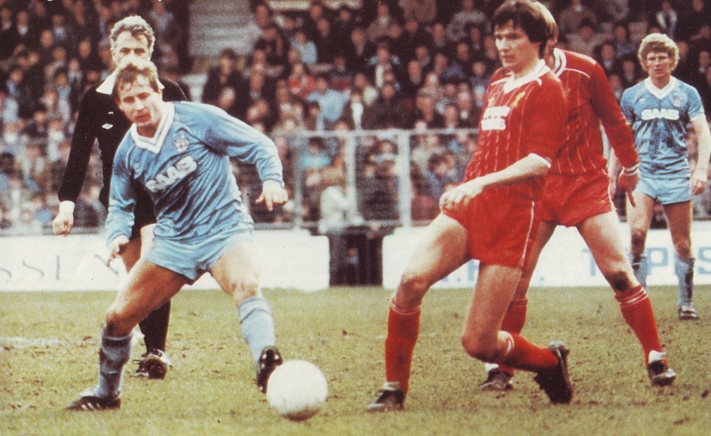 liverpool home 1982 to 83 action