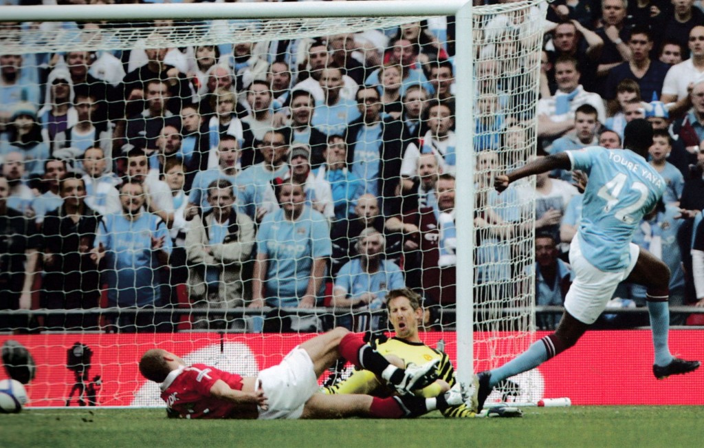 man utd fa cup semi 2010 to 11 yaya goal009