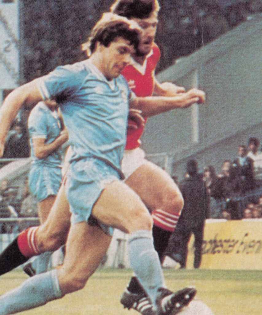 man utd home 1981 to 82 action12