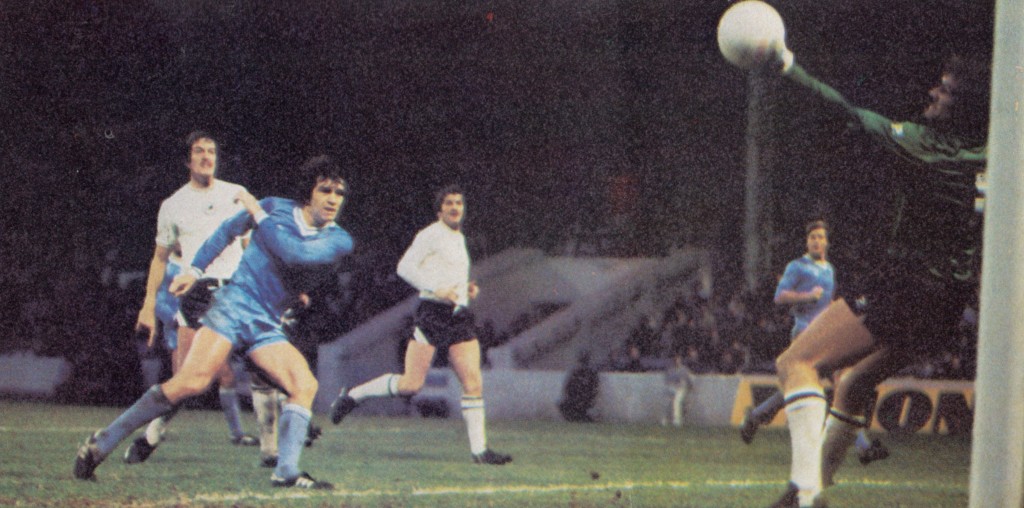 swansea home 1981 to 82 Reeves goal 2-0