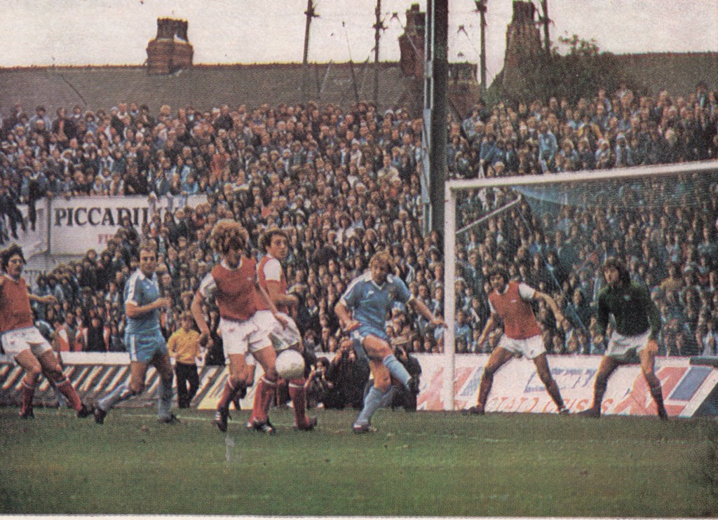 arsenal home 1977 to 78 action8