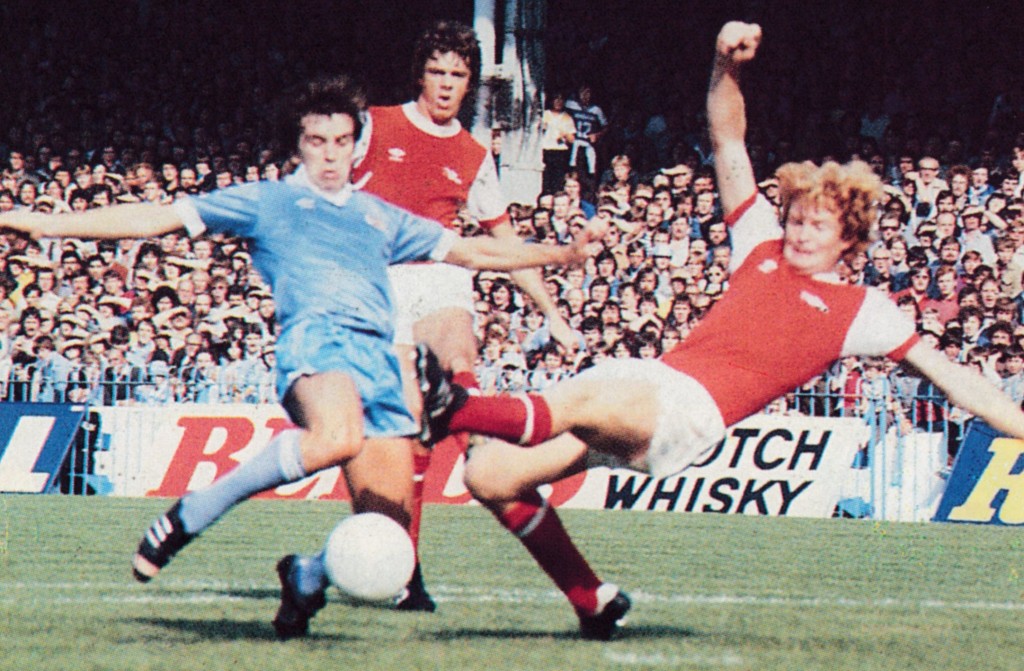 arsenal home 1979 to 80 action9