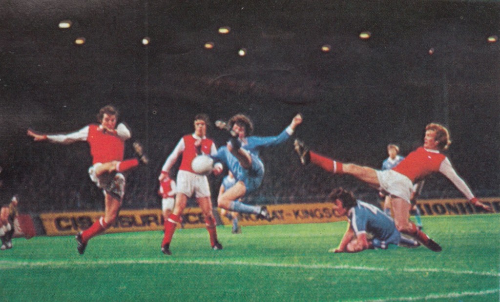 arsenal home league cup 1977 to 78 action 3