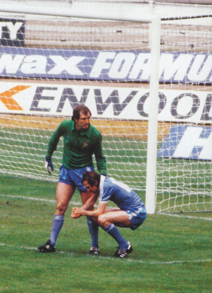 spurs 1981 fa cup final hutchison og 4