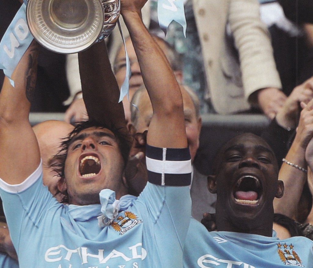 stoke 2011 fa cup final tevez cup