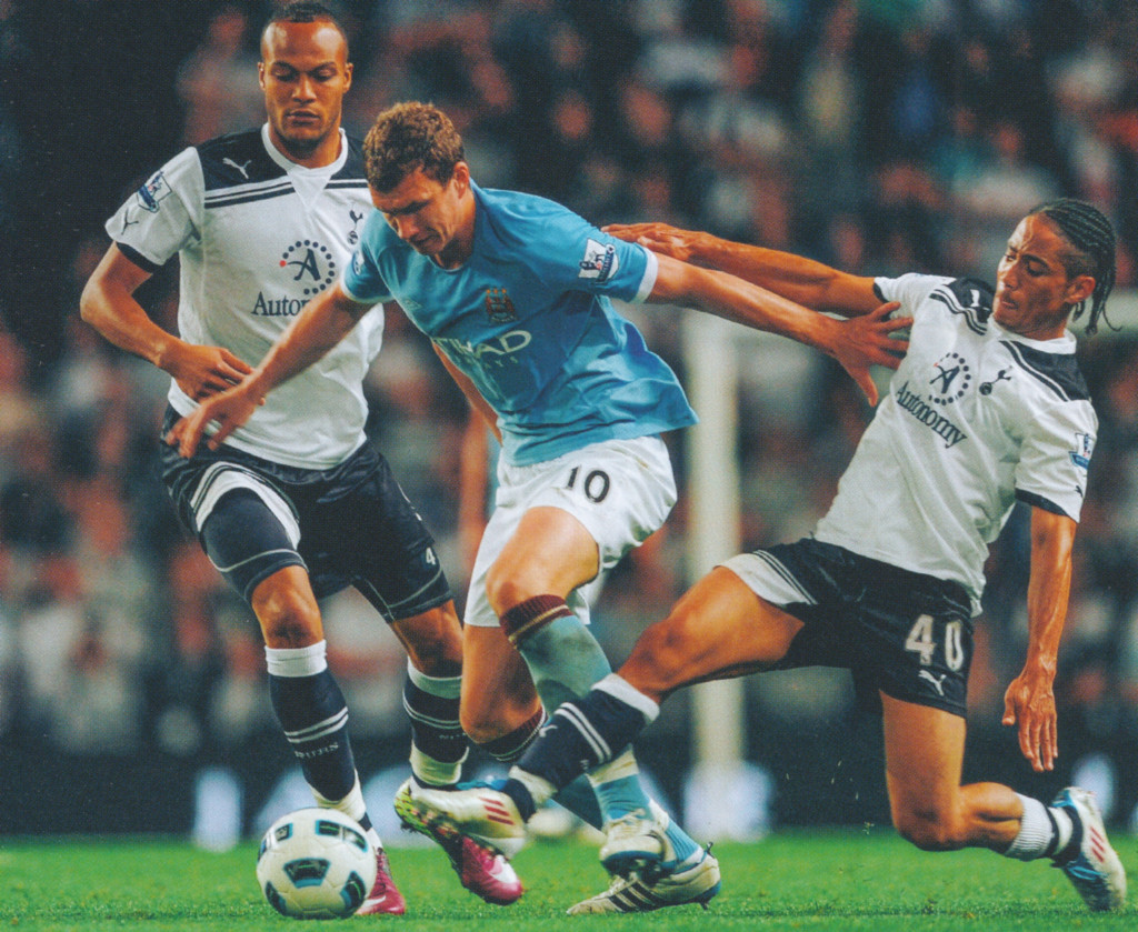 tottenham home 2010 to 11 action538