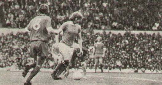 Liverpool away 1972 to 73 action675