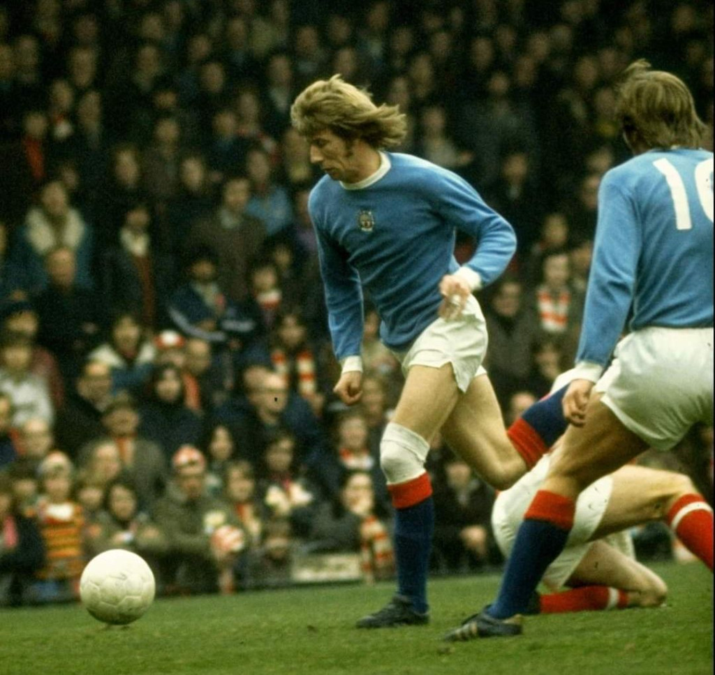 arsenal away 1972 to 73 action 54