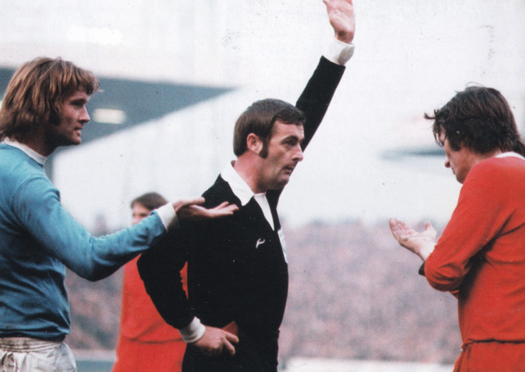 liverpool home 1972 to 73 smith sent off