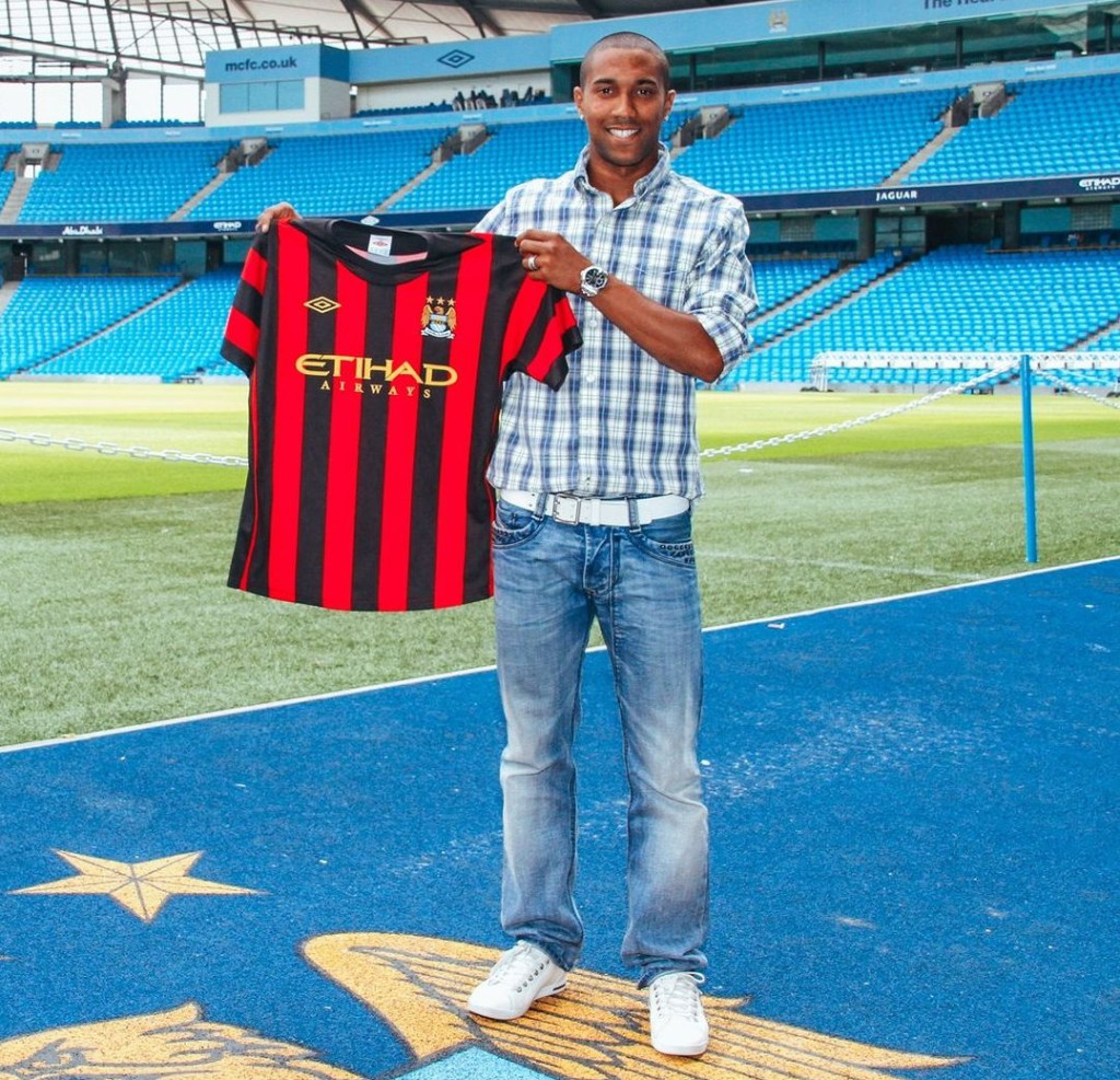 2011 to 12 gael clichy signs