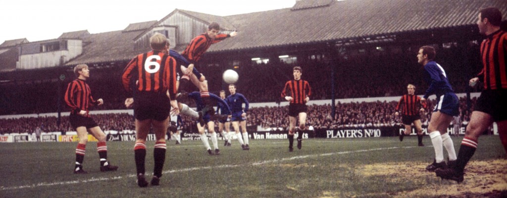 chelsea away 1968 to 69 action