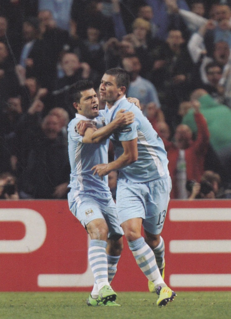 napoli home 2011 to 12 kolarov62