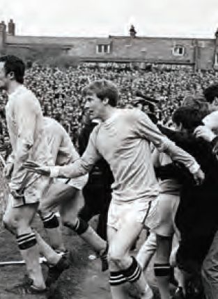 newcastle away 1967 to 68 bell