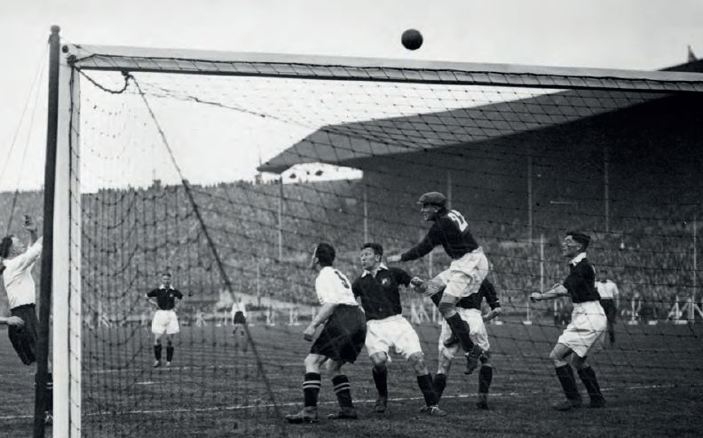 everton 1933 fa cup final action3