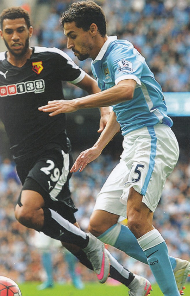 watford home 2015 to 16 action5