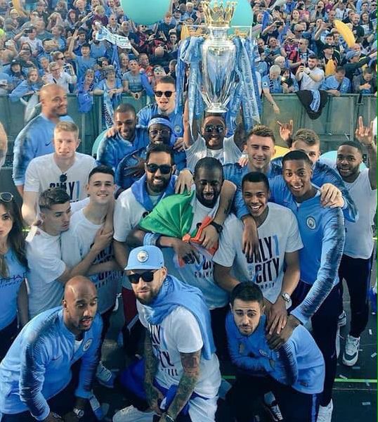 2017 to 18 bus parade
