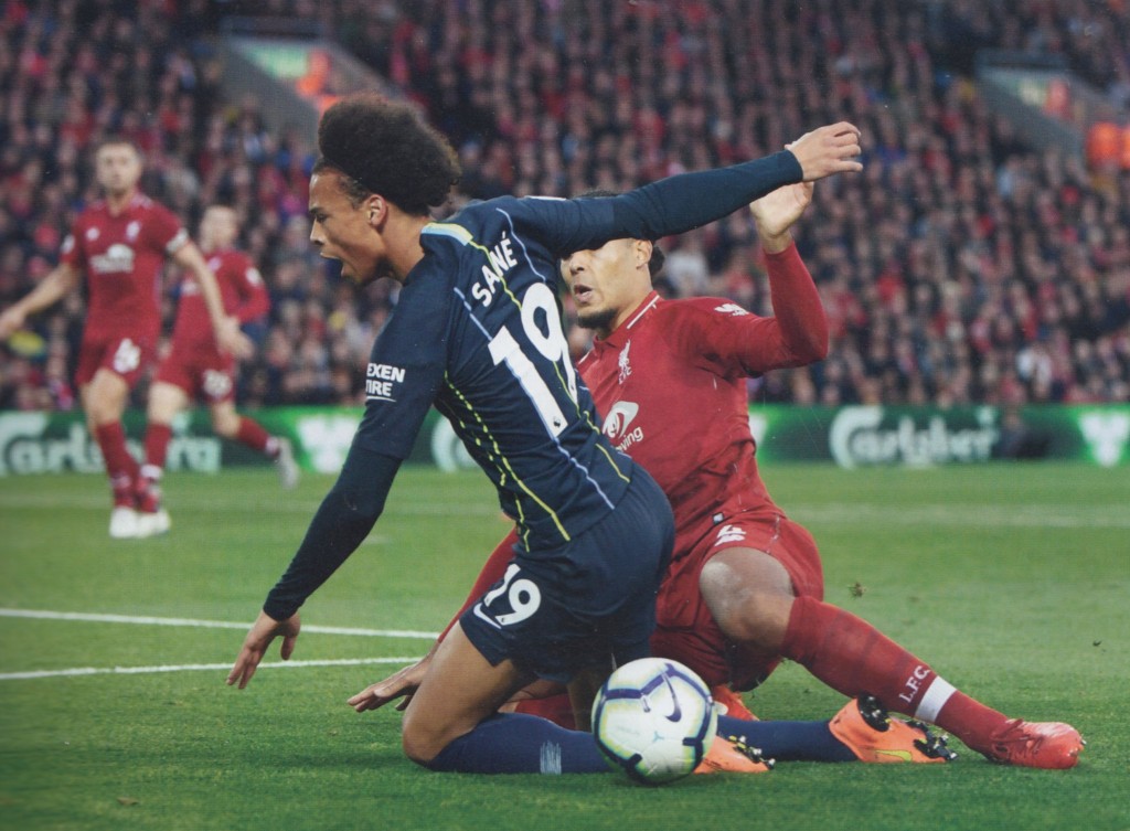 liverpool away 2018 to 19 action6