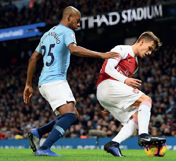 arsenal home 2018 to 19 action