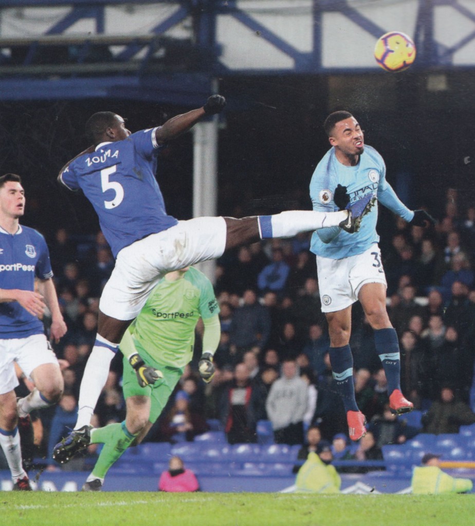 everton away 2018 to 19 action5