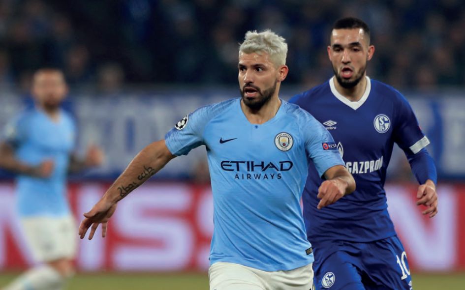 schalke away 2018 to 19 action