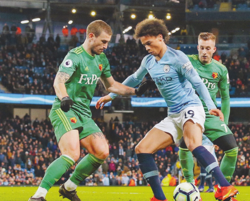 watford home 2018 to 19 action5