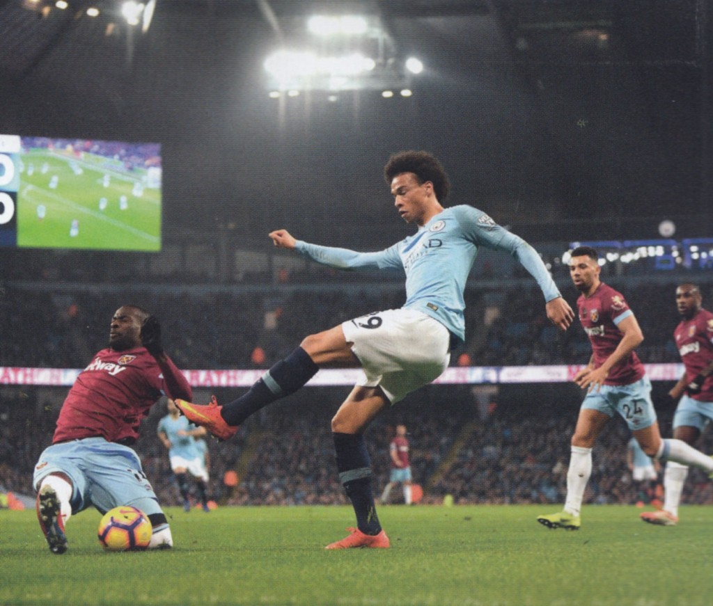 west ham home 2018 to 19 action5