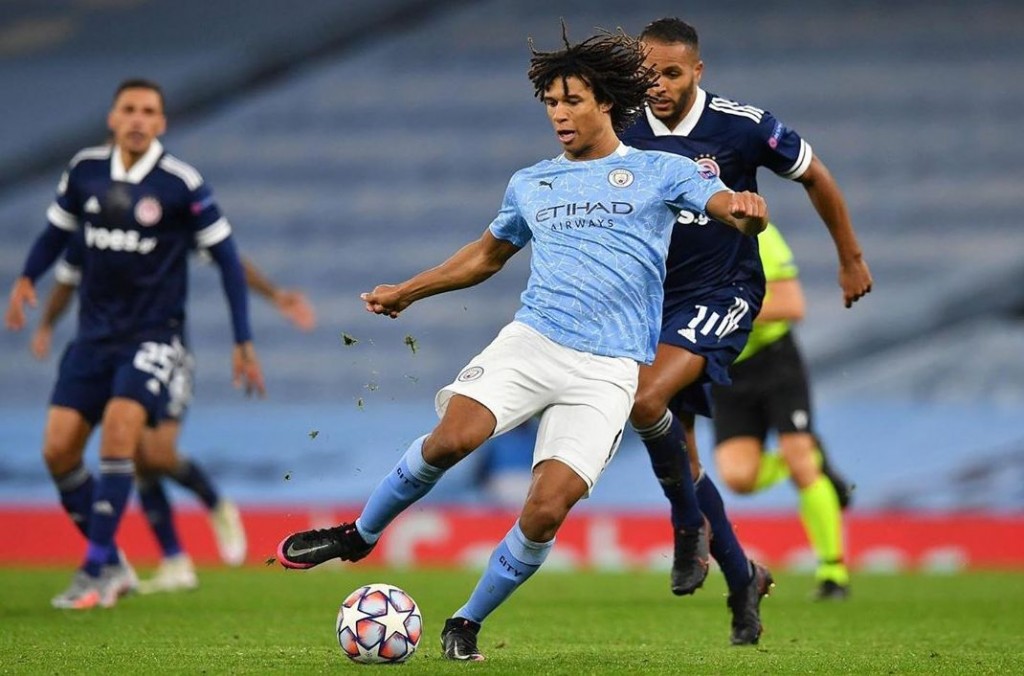 Olympiakos home 2020 to 21 action