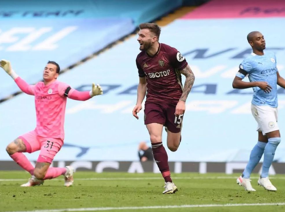 leeds home 2020 to 21 leeds goal