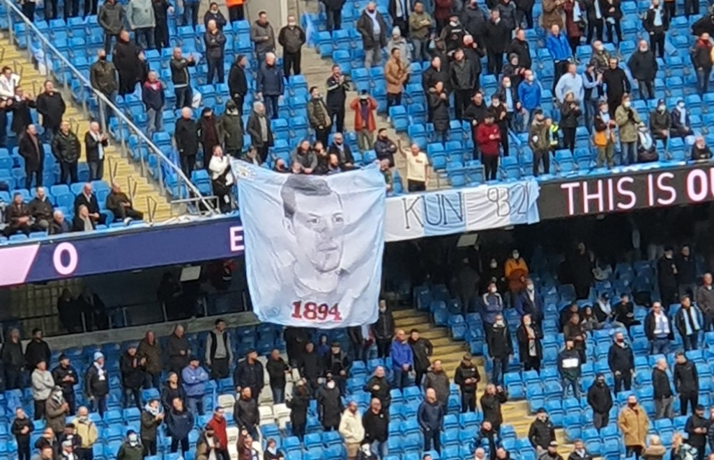 everton home 2020 to 21 aguero banner