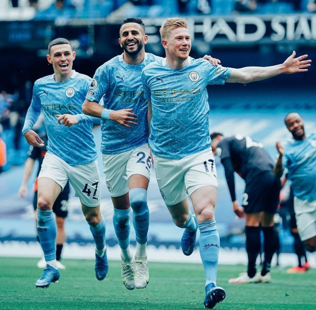 everton home 2020 to 21 kdb goal