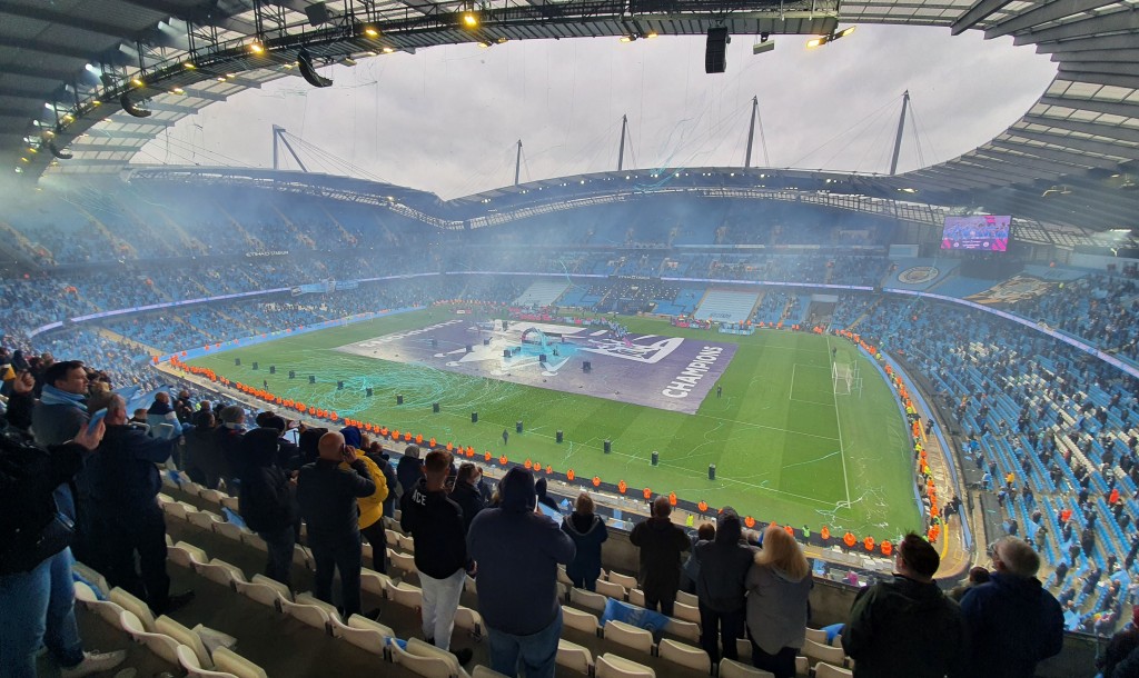 everton home 2020 to 21 pitch2