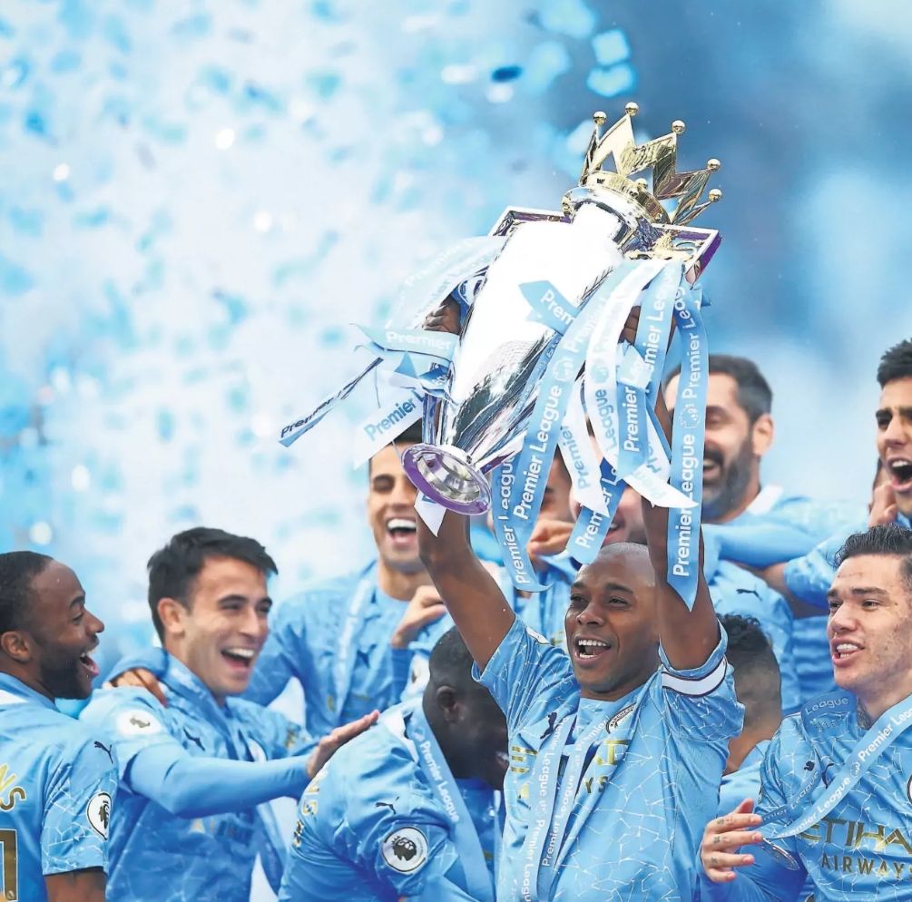 everton home 2020 to 21 trophy lift2