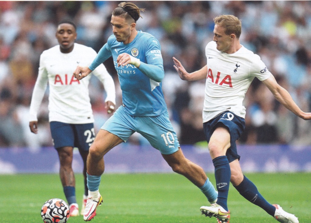 Tottenham away 2021 to 22 action2