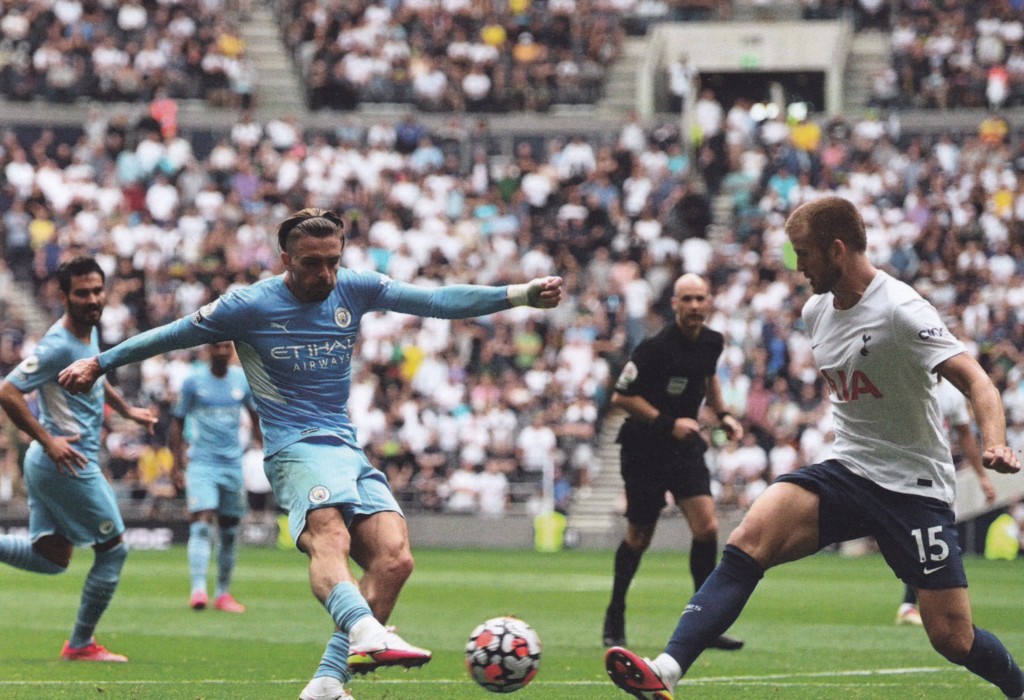 Tottenham away 2021 to 22 action5