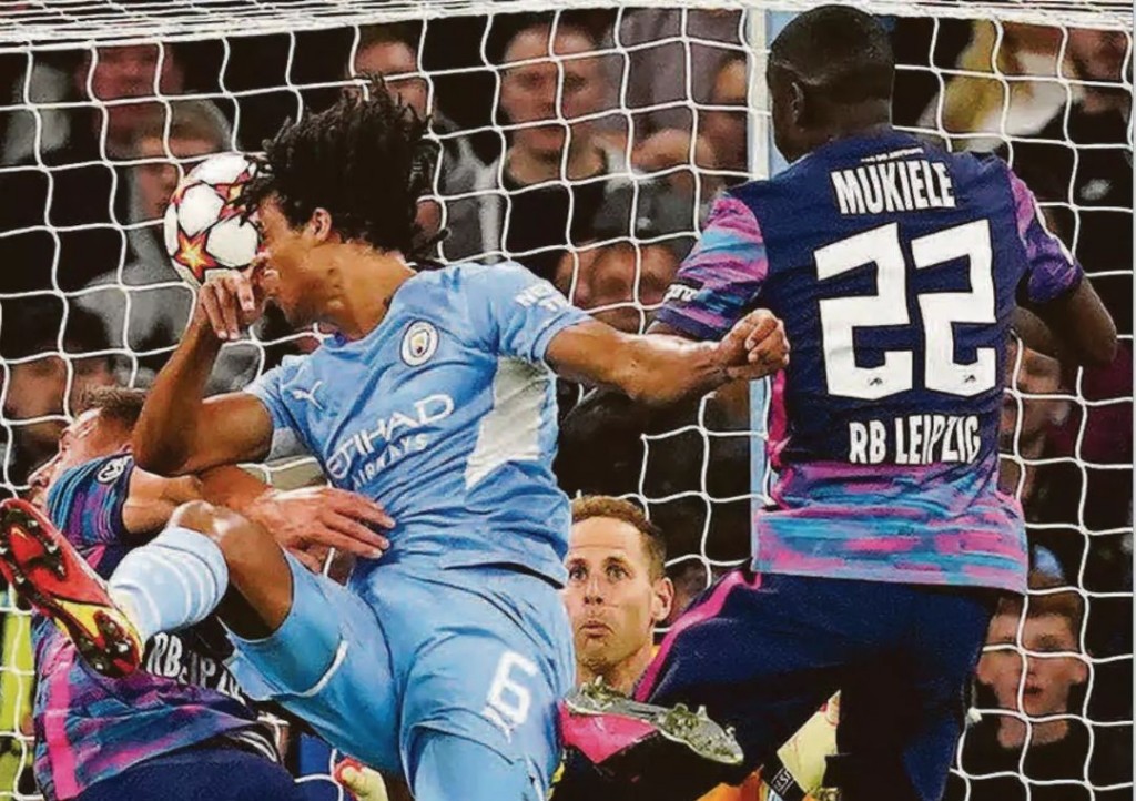 rb leipzig home 2021 to 22 ake goal2