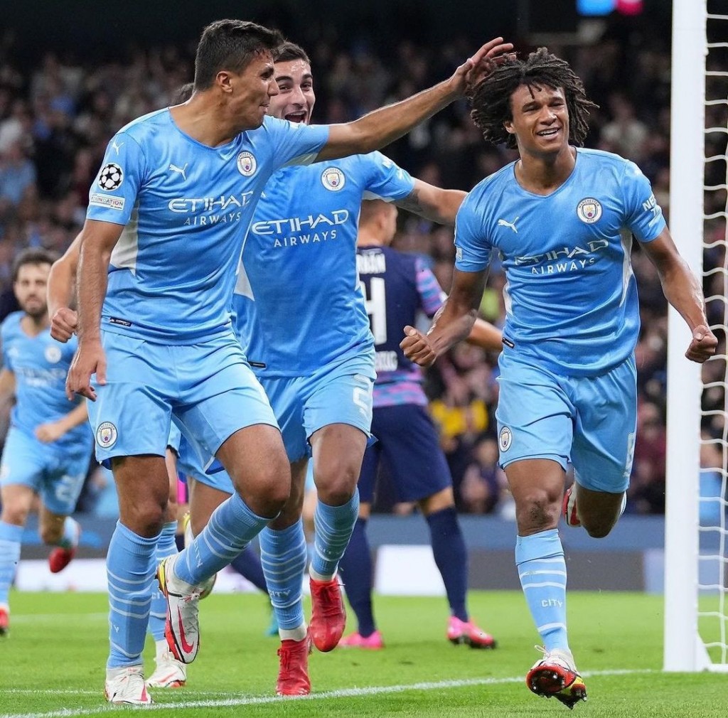 rb leipzig home 2021 to 22 ake goal3