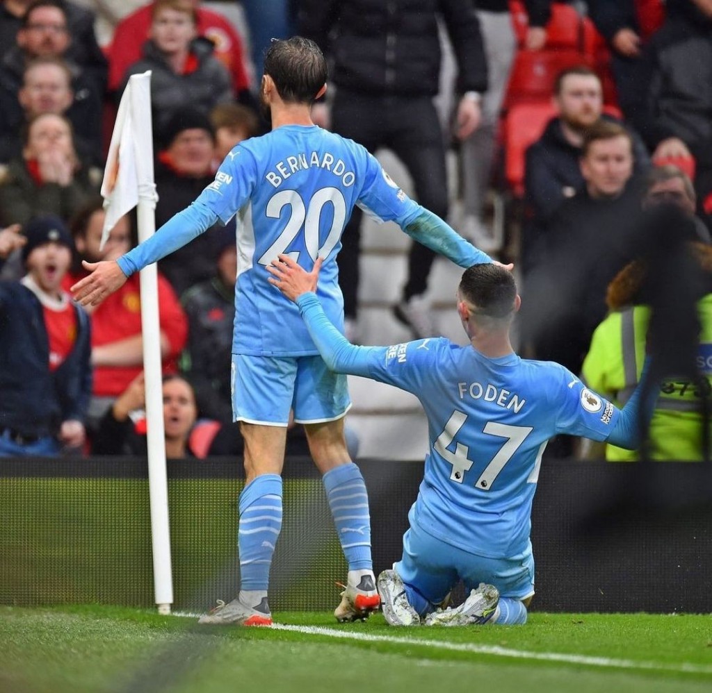 man utd away 2021 to 22 silva goal4