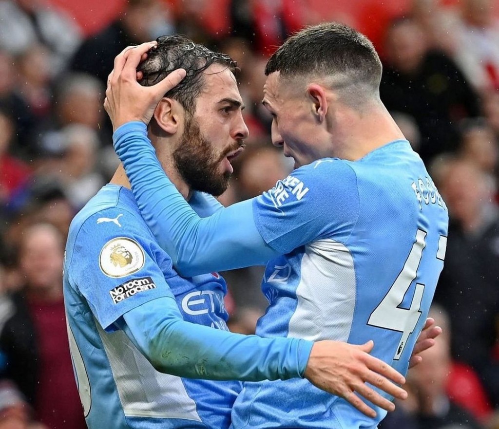 man utd away 2021 to 22 silva goal5