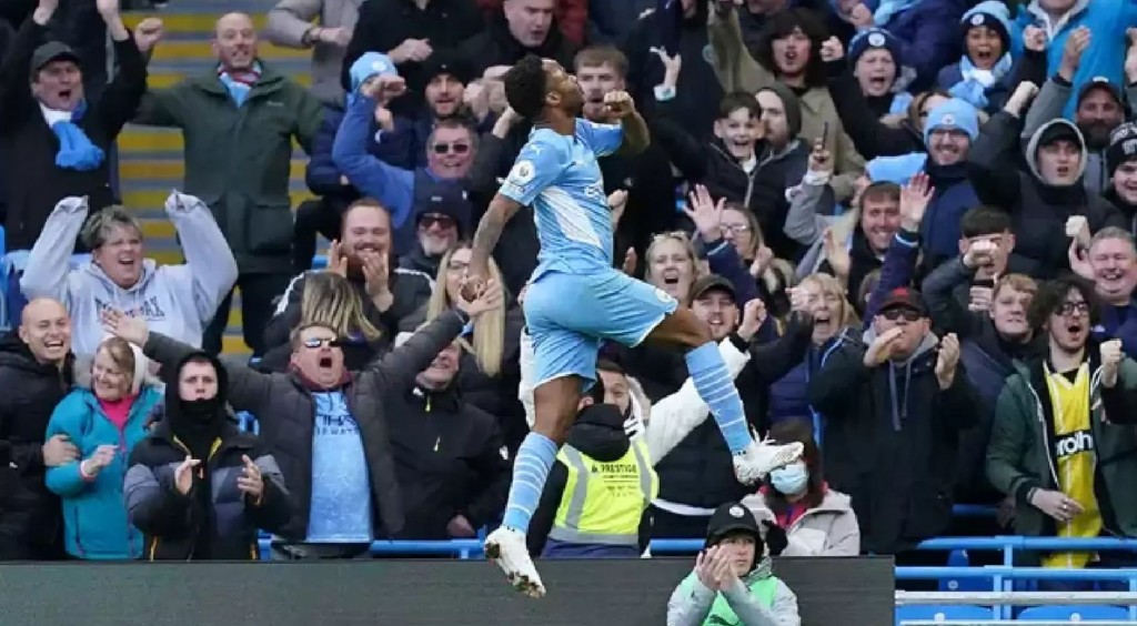 everton home 2021 to 22 sterling goal