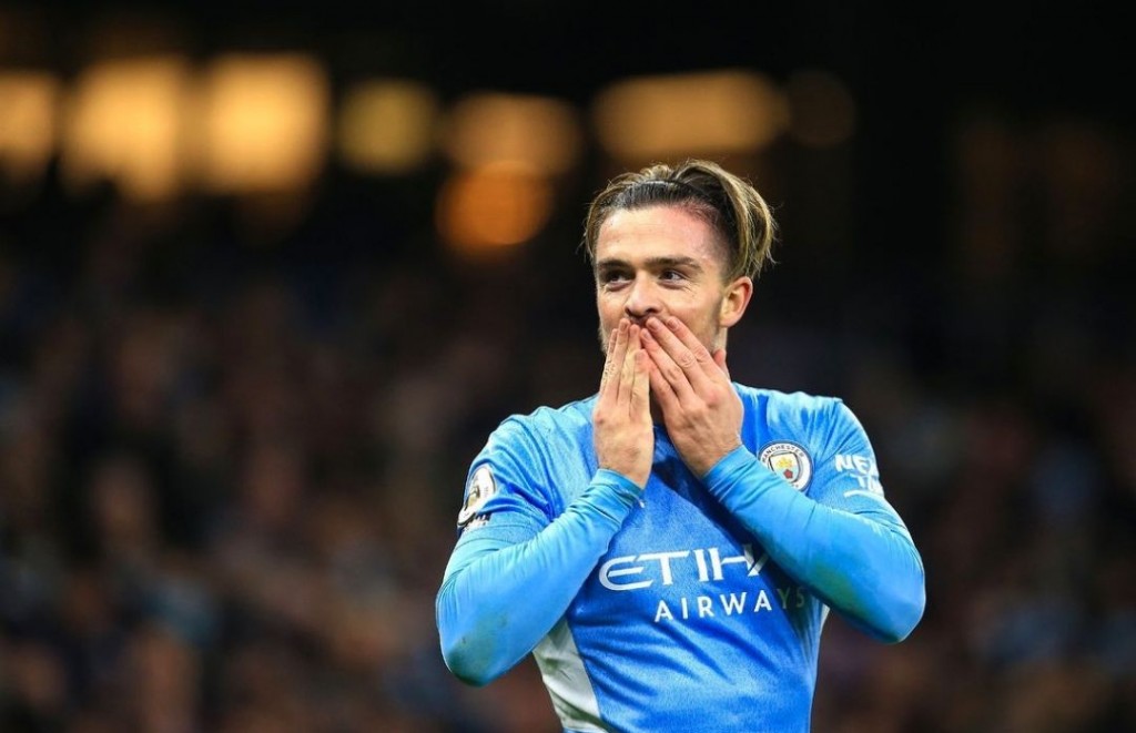 leeds home 2021 to 22 grealish goal