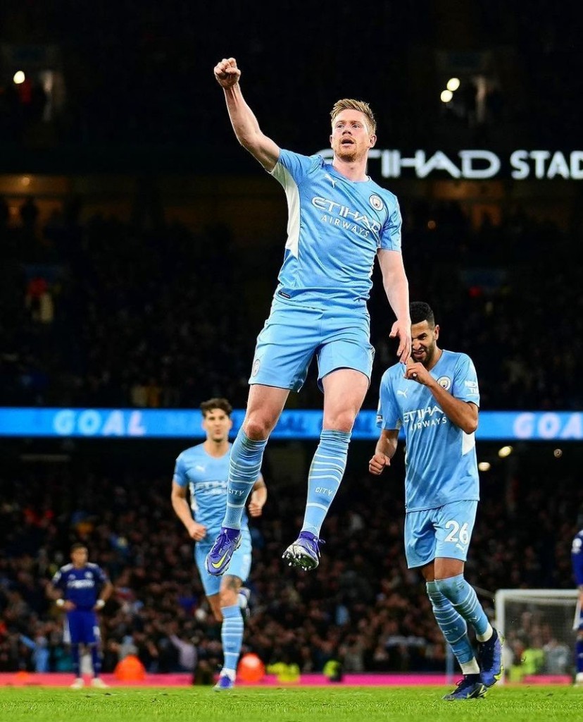 leeds home 2021 to 22 kdb 2nd goal2